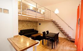 10 House Budget Stay